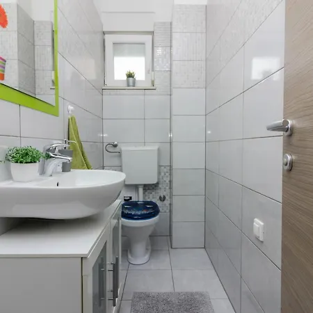 Apartment Apartman Tara