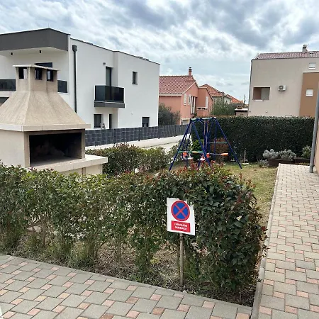 Apartman Tara *