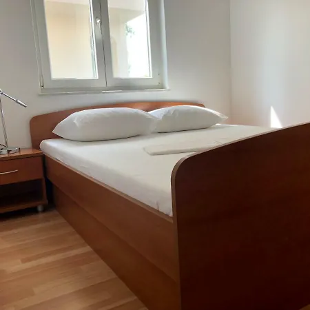Tara Apartment *